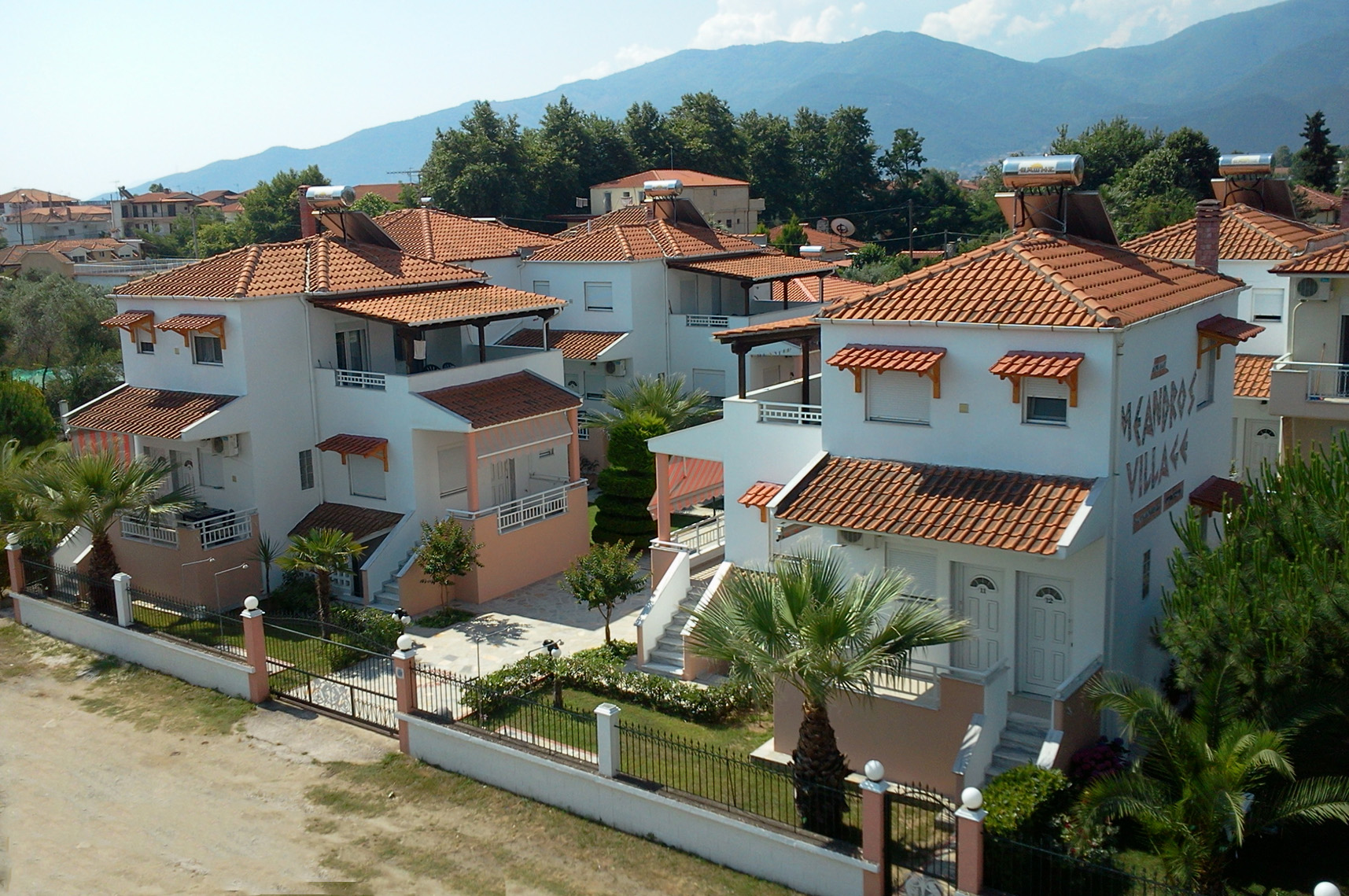 Meandros Village