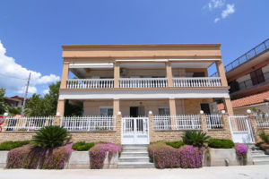 Helen's Rooms Nea Vrasna