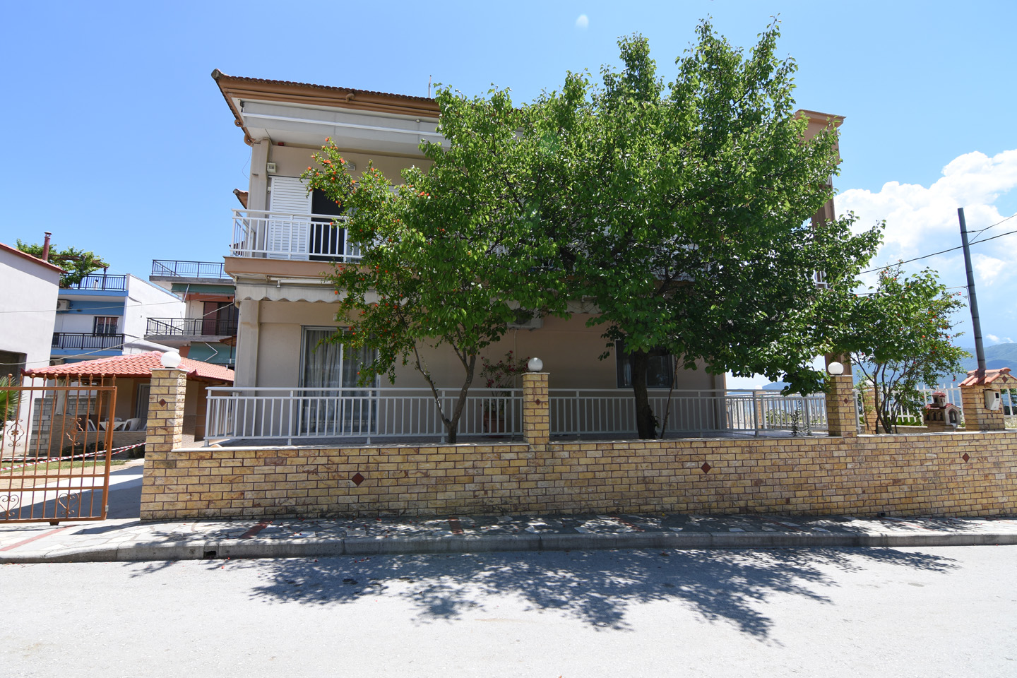 Helen's Rooms Nea Vrasna