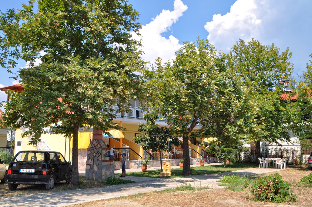 Maria Kiparissi Rooms Vrasna Beach