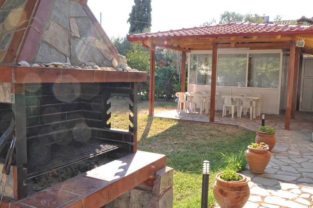 Maria Kiparissi Rooms Vrasna Beach