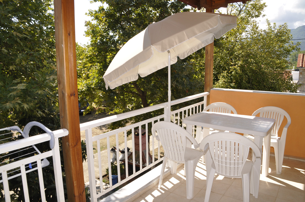 Maria Kiparissi Rooms Vrasna Beach