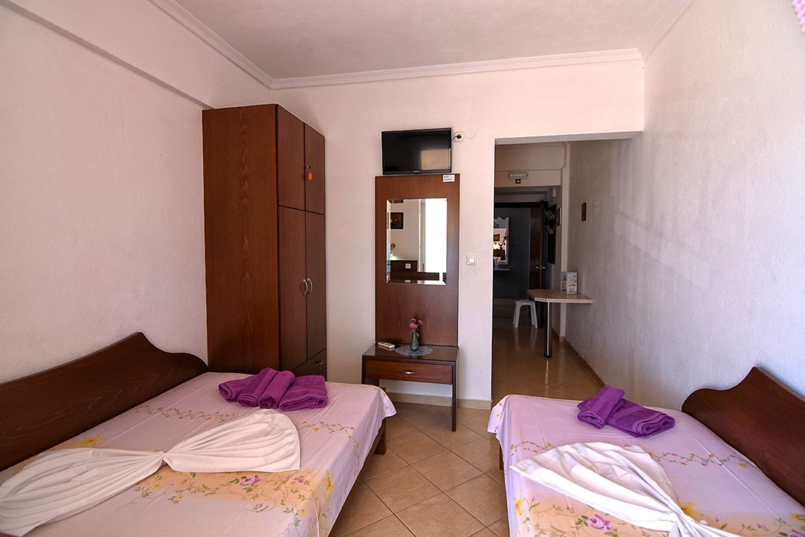 Pansion Electra Vrasna Beach