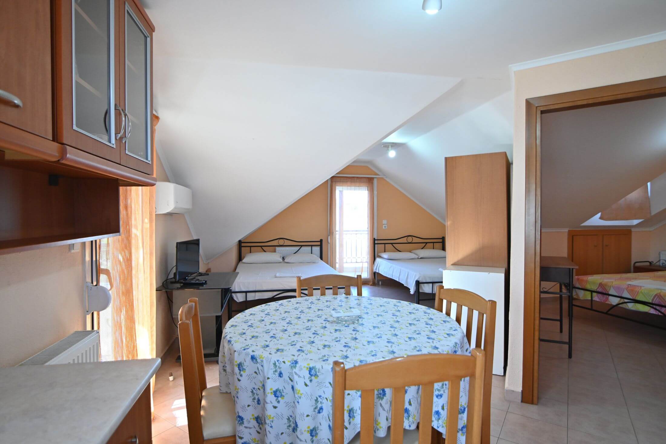 themisrooms-neavrasna-apartment5-231