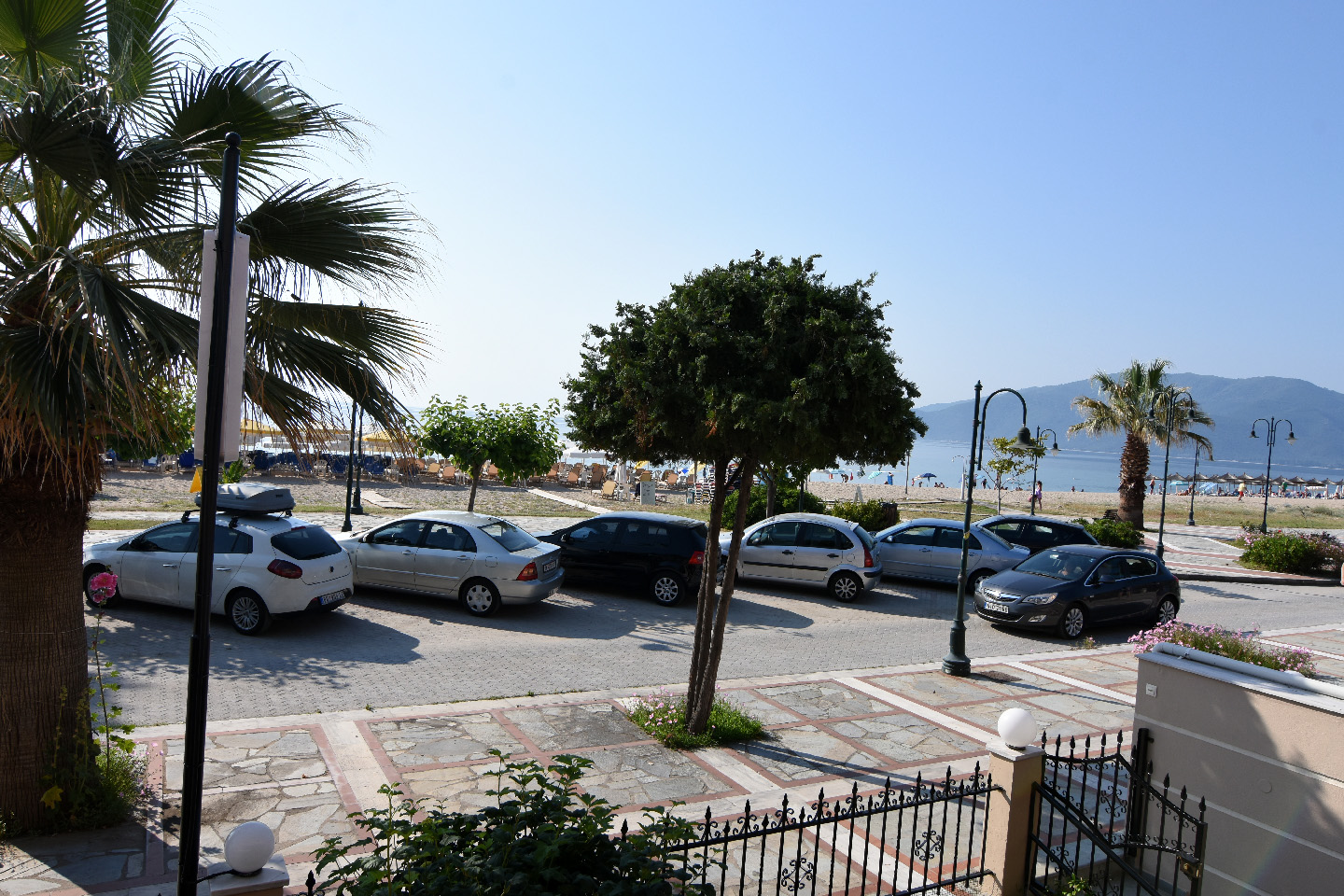 Georgia Rooms Nea Vrasna