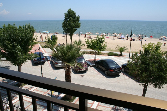 Georgia Rooms Nea Vrasna