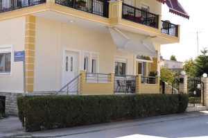 Themis Rooms Nea Vrasna