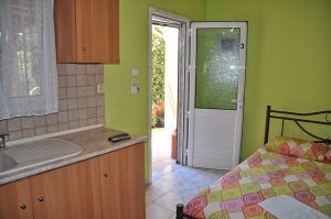 Themis Rooms Nea Vrasna