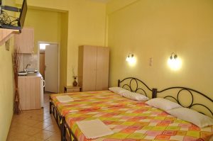 Themis Rooms Nea Vrasna