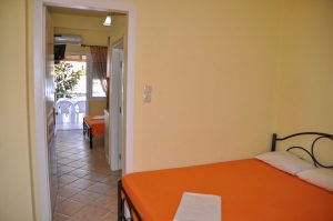 Themis Rooms Nea Vrasna