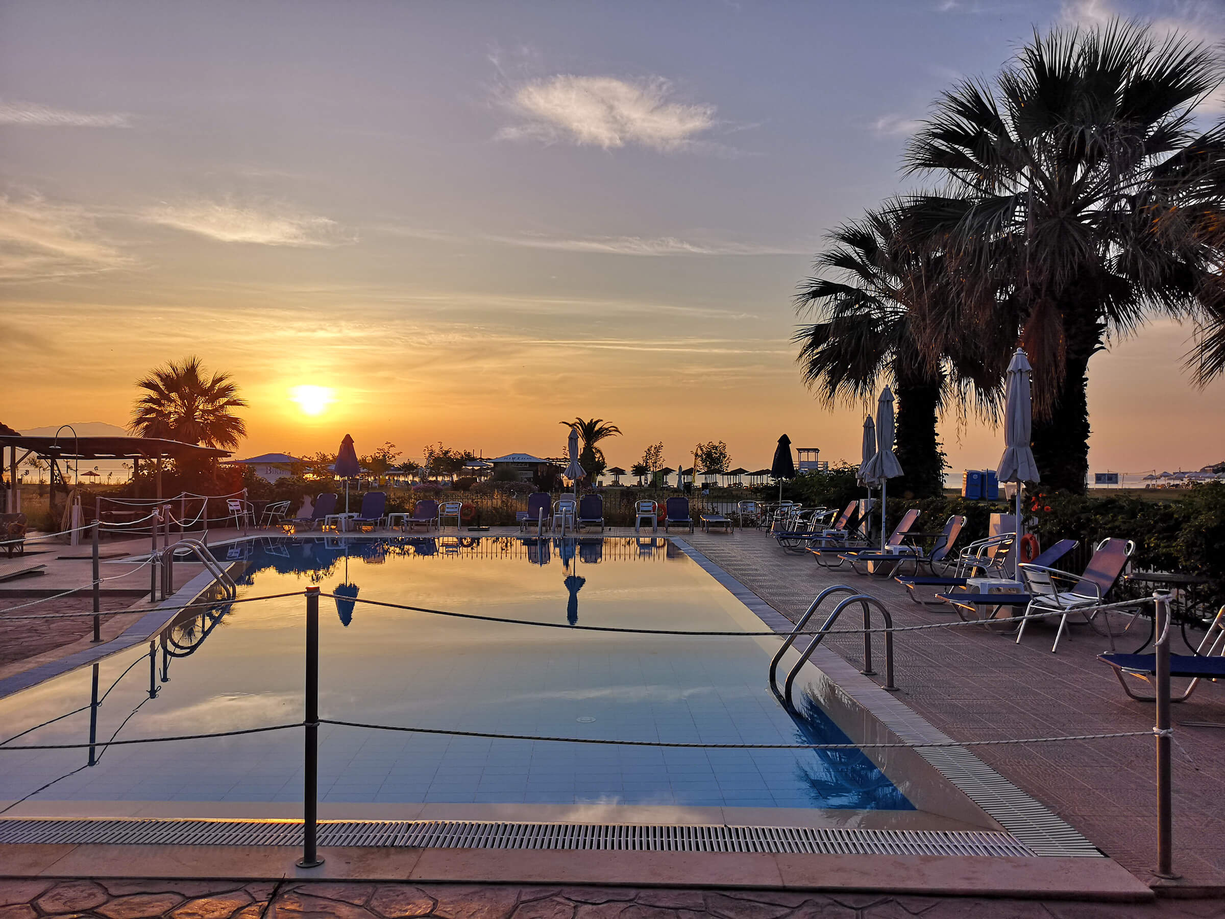 hotel-rihios-stavros-pool-006