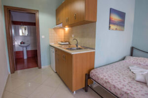 nefellirooms-vrasna-beach-room-1-5