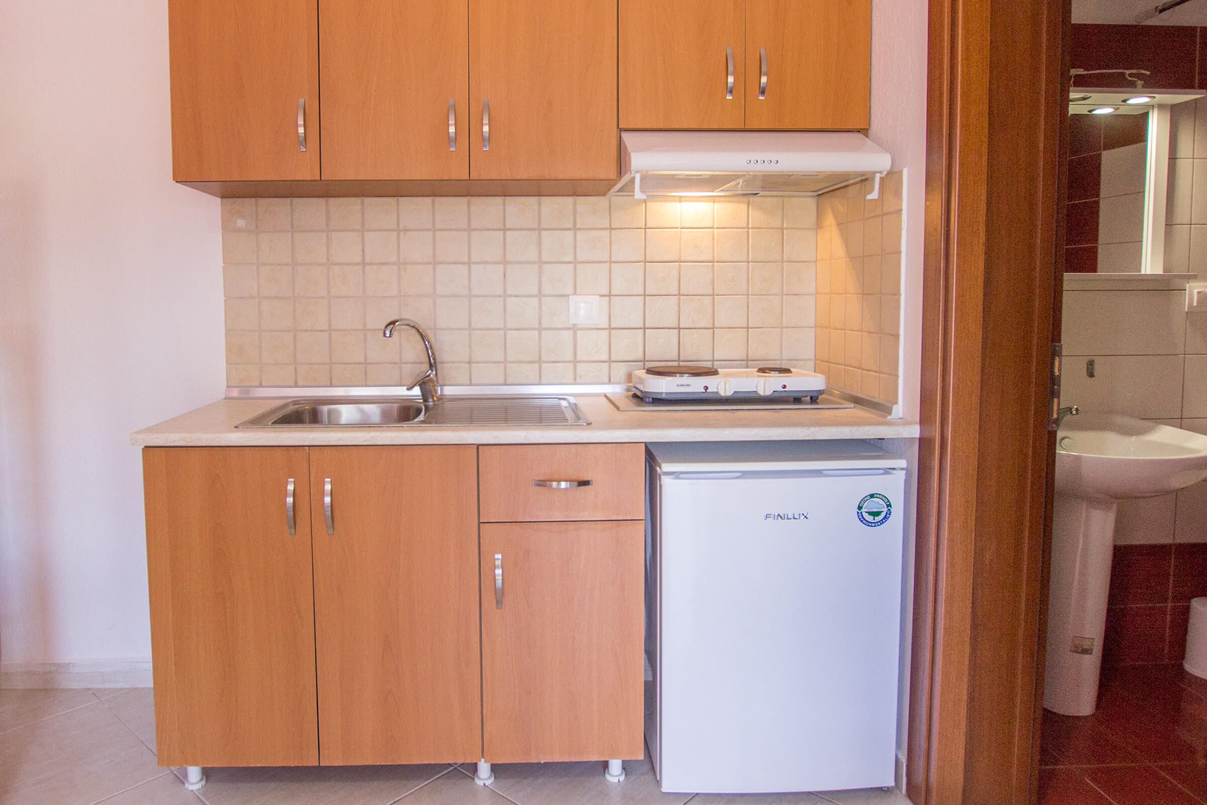 nefellirooms-vrasna-beach-room-2-3