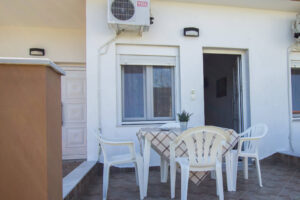 nefellirooms-vrasna-beach-room-3-6