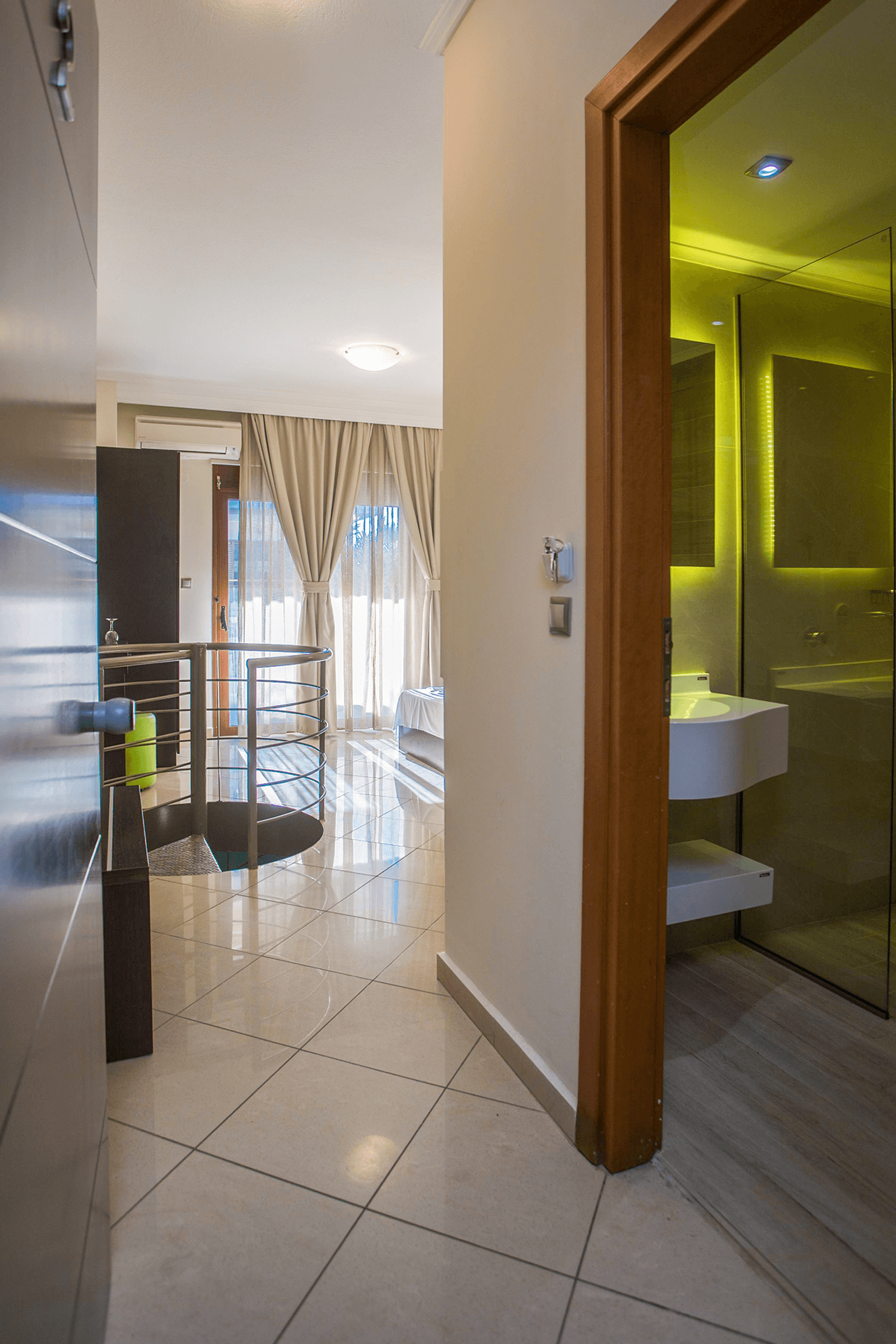 amalia-sun-beach-neavrasna-apartment-split-level-013