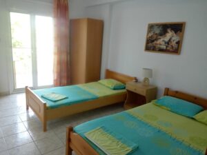 Mentoza Rooms | Stavros