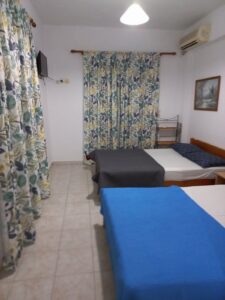 Mentoza Rooms | Stavros