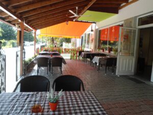 Mentoza Rooms | Stavros