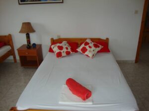 Mentoza Rooms | Stavros