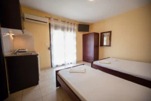 2.roomsamanatis-tripleroom