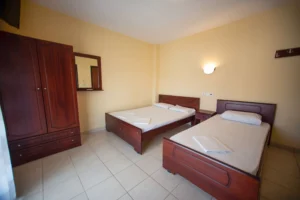 3.roomsamanatis-tripleroom